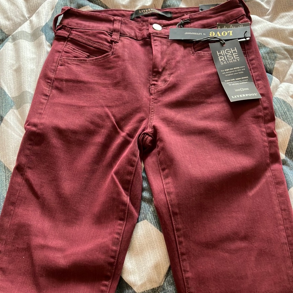 Liverpool high rise size 0 Jeans oxblood color